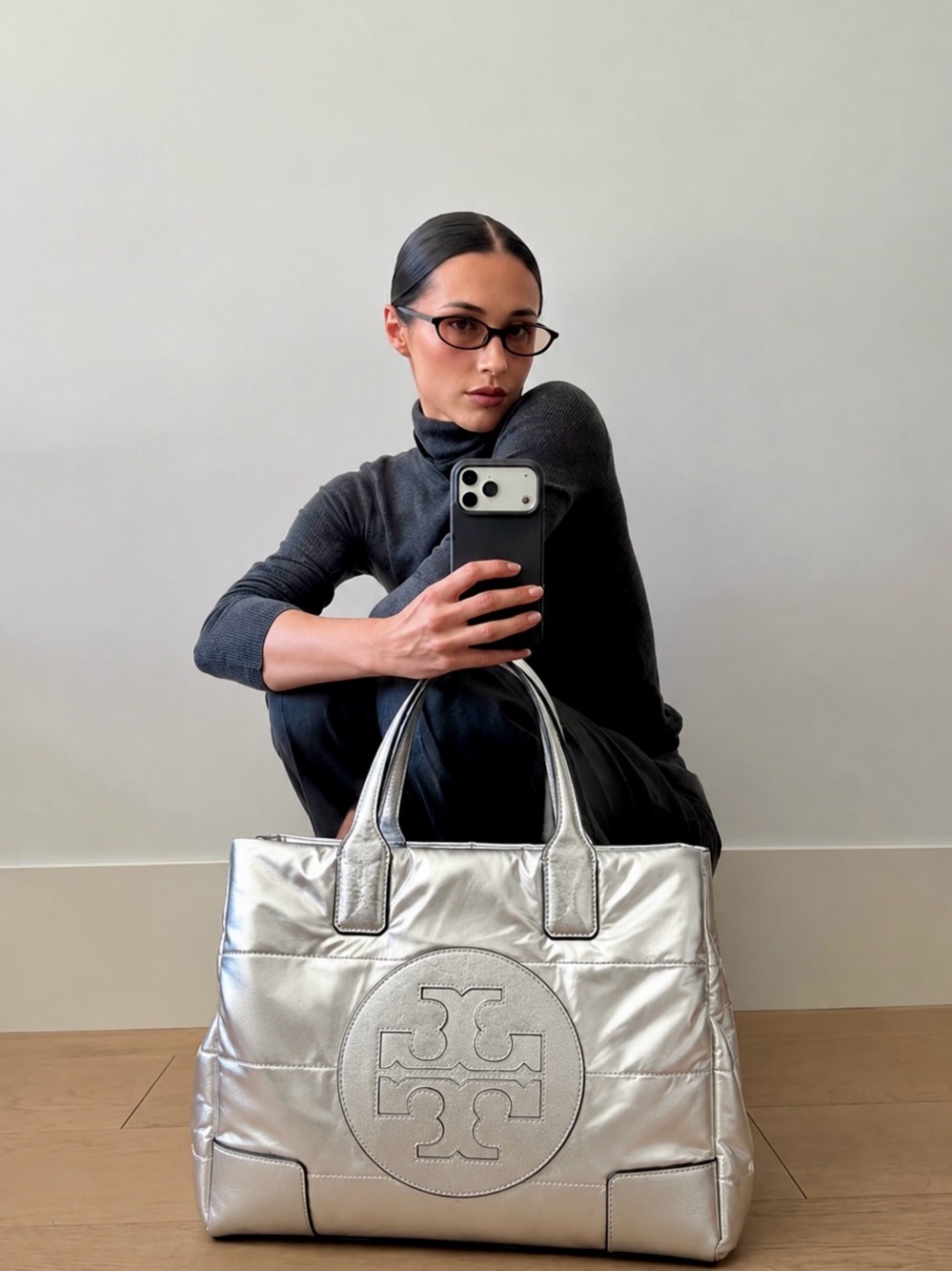 Tory Burch Puffer Ella Silver Metallic Tote Carry All Work Travel Bag - Picture 2 of 11